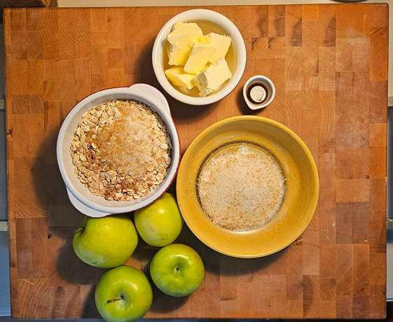 spiced apple einkorn crisp ingredients