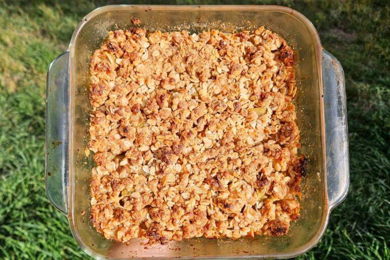 Simple Spiced Apple Einkorn Crisp