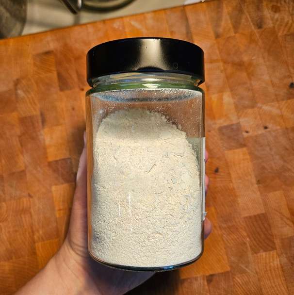 egg shell powder in jar