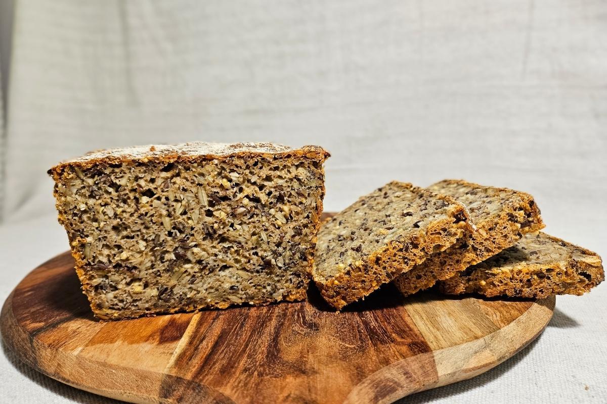 dark seeded rye sourdough bread